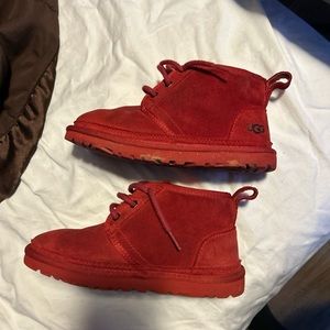Uggs neumal boots